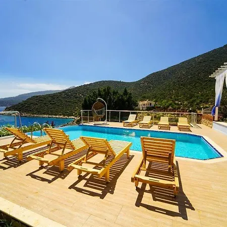 Villa Kalkanda Denize Sifir Ozel Plajli Ve Ozel Iskeleli Mustakil