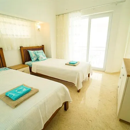 Villa Kalkanda Denize Sifir Ozel Plajli Ve Ozel Iskeleli Mustakil