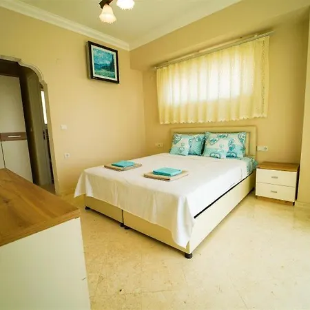 Villa Kalkanda Denize Sifir Ozel Plajli Ve Ozel Iskeleli Mustakil