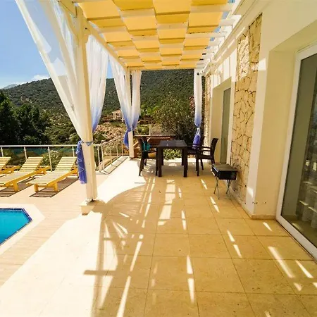 Kalkanda Denize Sifir Ozel Plajli Ve Ozel Iskeleli Mustakil Villa Kaş