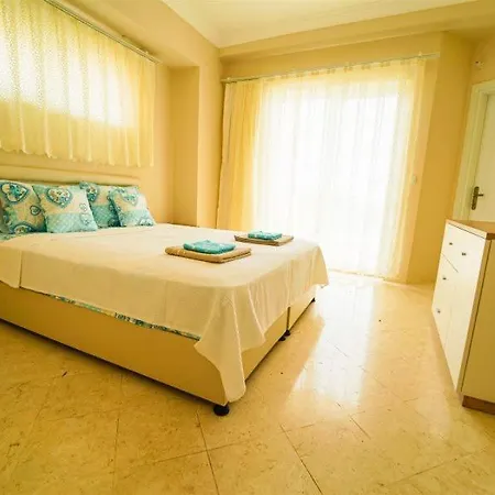 Villa Kalkanda Denize Sifir Ozel Plajli Ve Ozel Iskeleli Mustakil Kaş