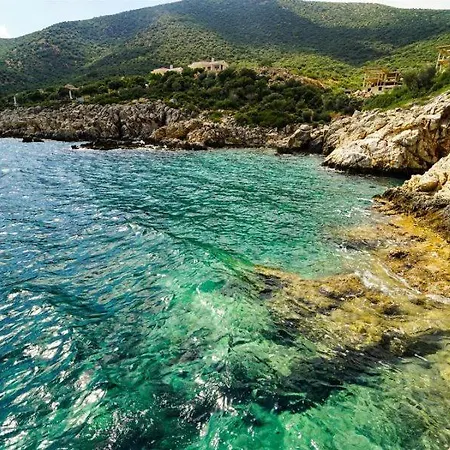 Kalkanda Denize Sifir Ozel Plajli Ve Ozel Iskeleli Mustakil 别墅